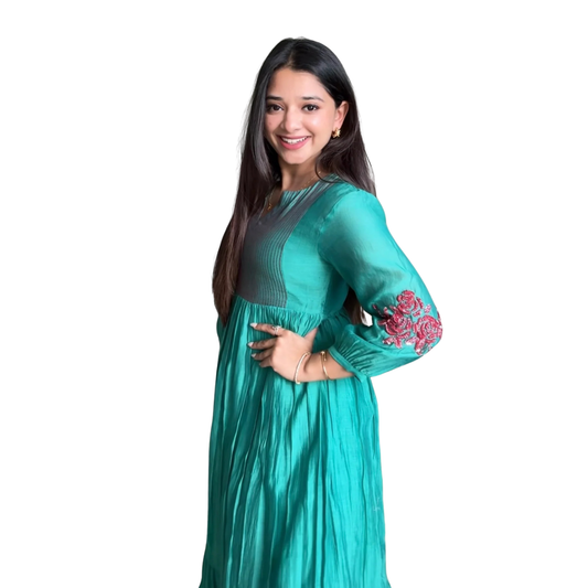 The Malabar Kasavu Salwar Suit | Traditional Cream & Gold Handloom Set3