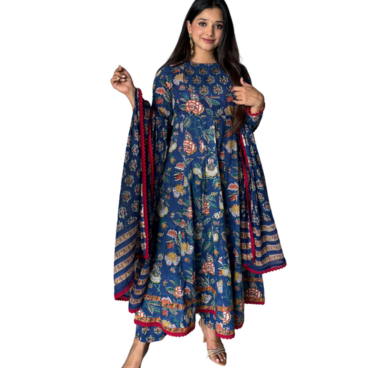The Malabar Kasavu Salwar Suit | Traditional Cream & Gold Handloom Set5