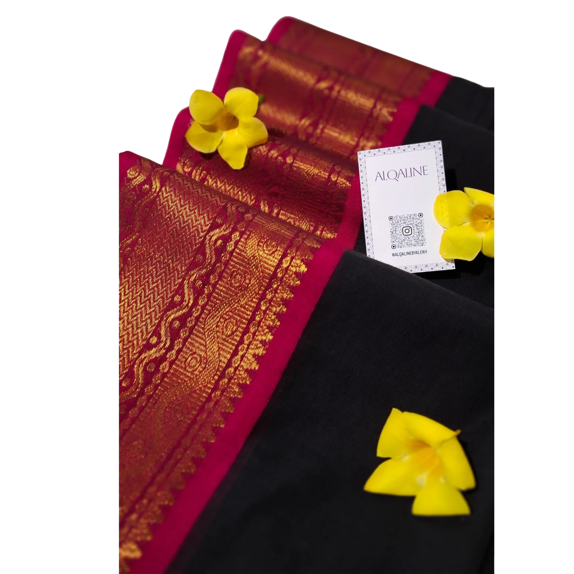The Malabar Kasavu Salwar Suit | Traditional Cream & Gold Handloom Set4